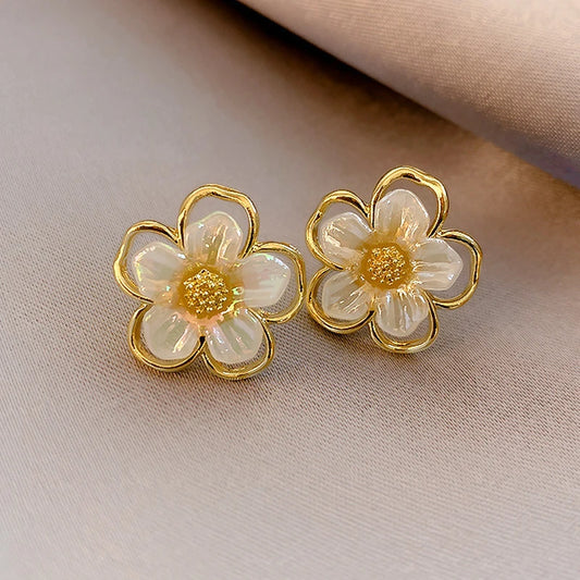 Cute Small White Flower Earrings